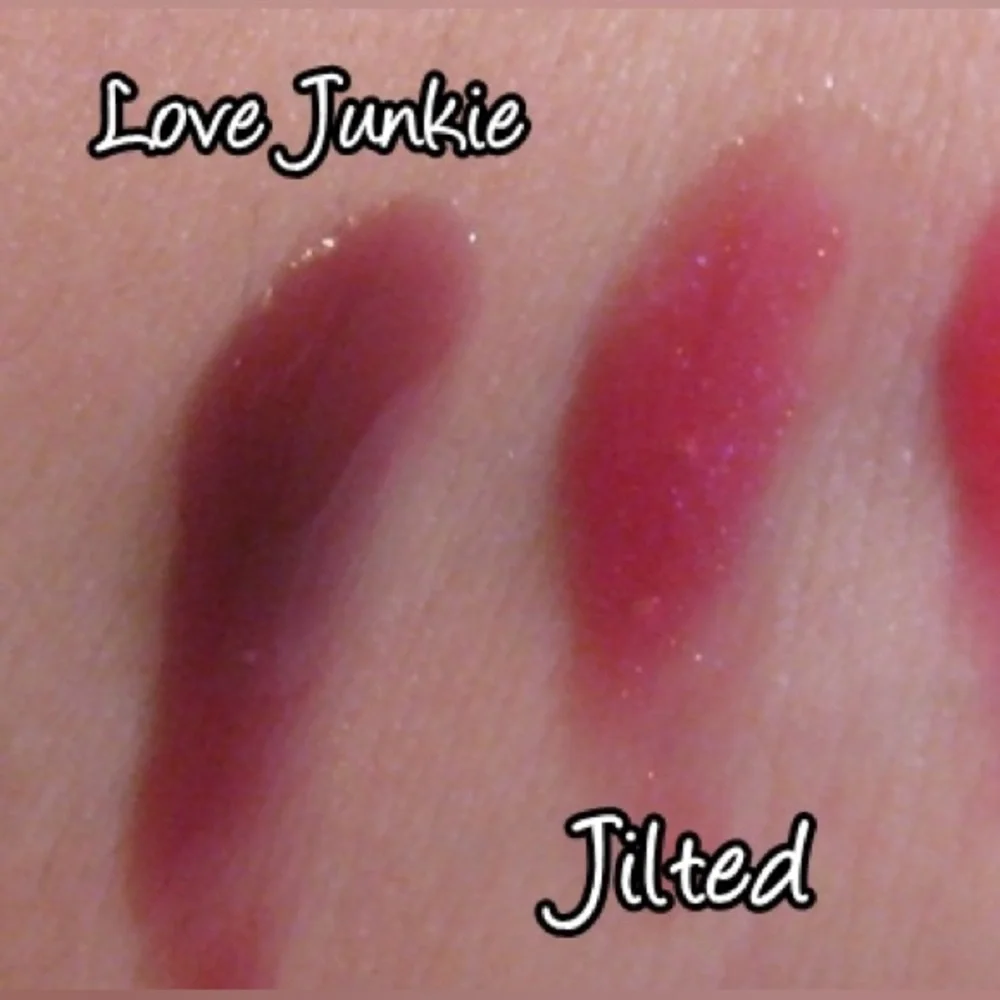 Urban Decay XXX Cooling Lip Gloss LOVE JUNKIE New in Box